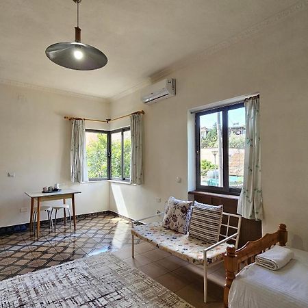 Angie'S Shared Villa Tam Tirana Extérieur photo