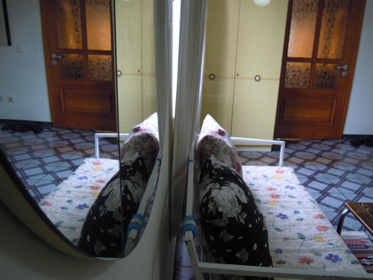 Angie'S Shared Villa Tam Tirana Extérieur photo