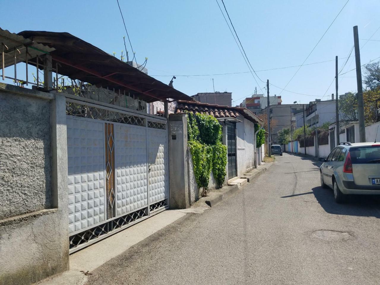 Angie'S Shared Villa Tam Tirana Extérieur photo