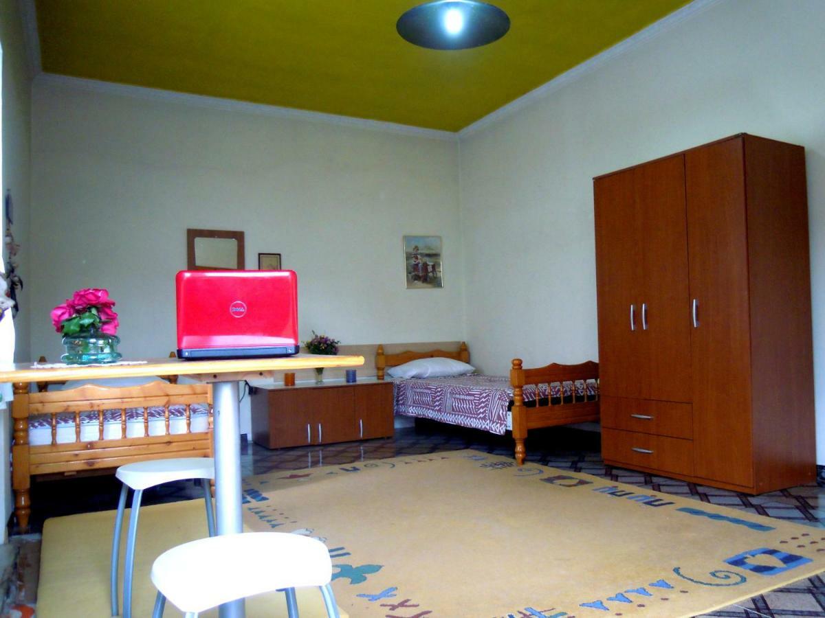 Angie'S Shared Villa Tam Tirana Extérieur photo